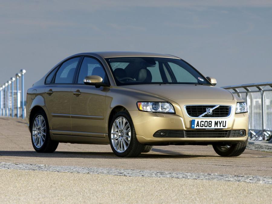  Volvo S40 2007 года  (UK) (фото 3 из 8)